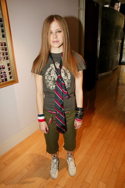 Avril Lavigne Halloween Costume
 The 10 Most 2000s Halloween Costumes To Wear This Year Because It Was