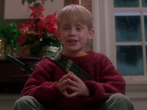 42 christmas movies streaming right now from home alone national lampoon s christmas vacation hulu