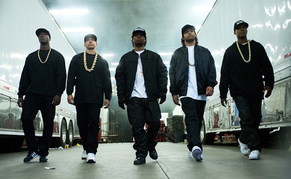 8 Straight Outta Compton Memes Inspired By The Film That Are Totally