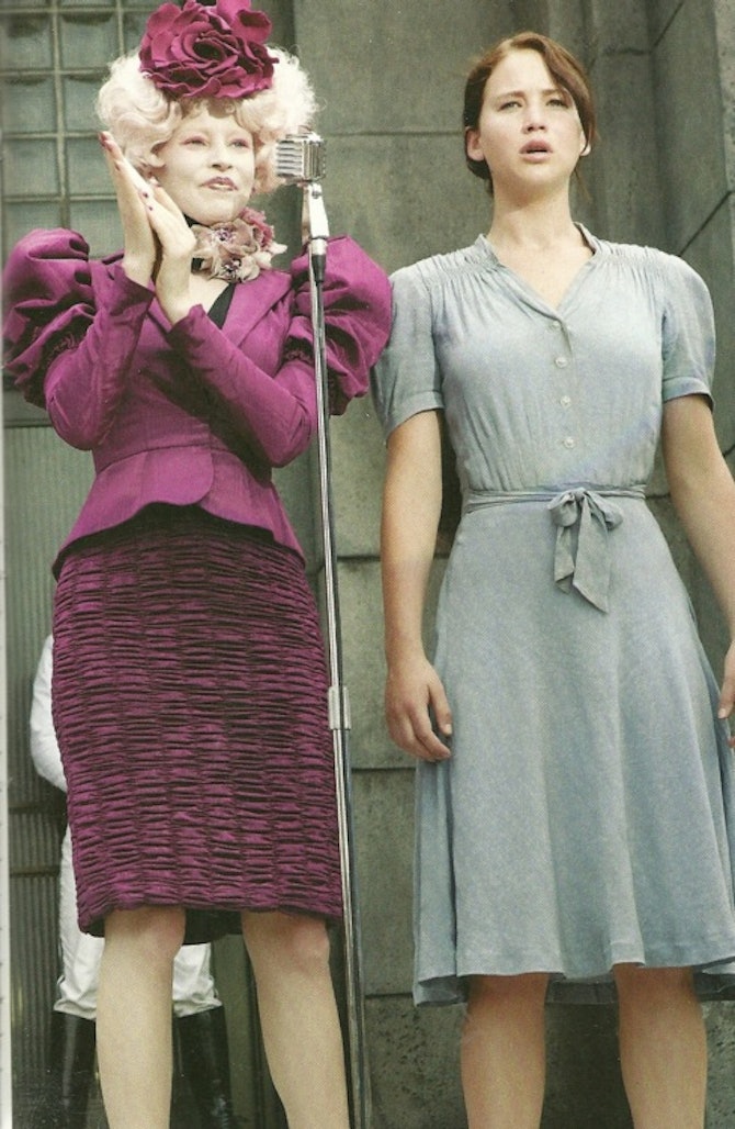 How To Dress As The Hunger Games Effie Trinket For Halloween So The 