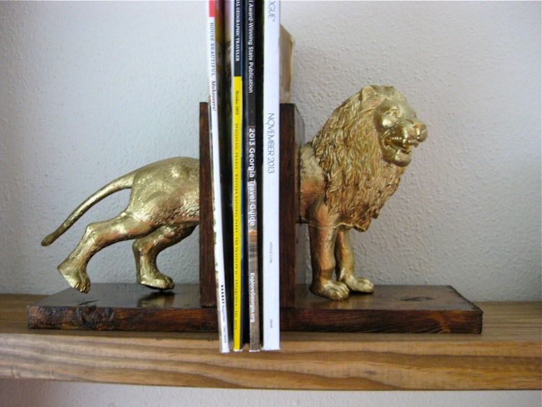 13 Decorative Bookends Perfect For Keeping Your Awesome Library