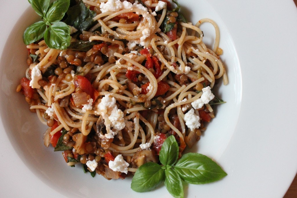 13 Easy Pasta Dinners You Can Make With One Single Box of Spaghetti ...
