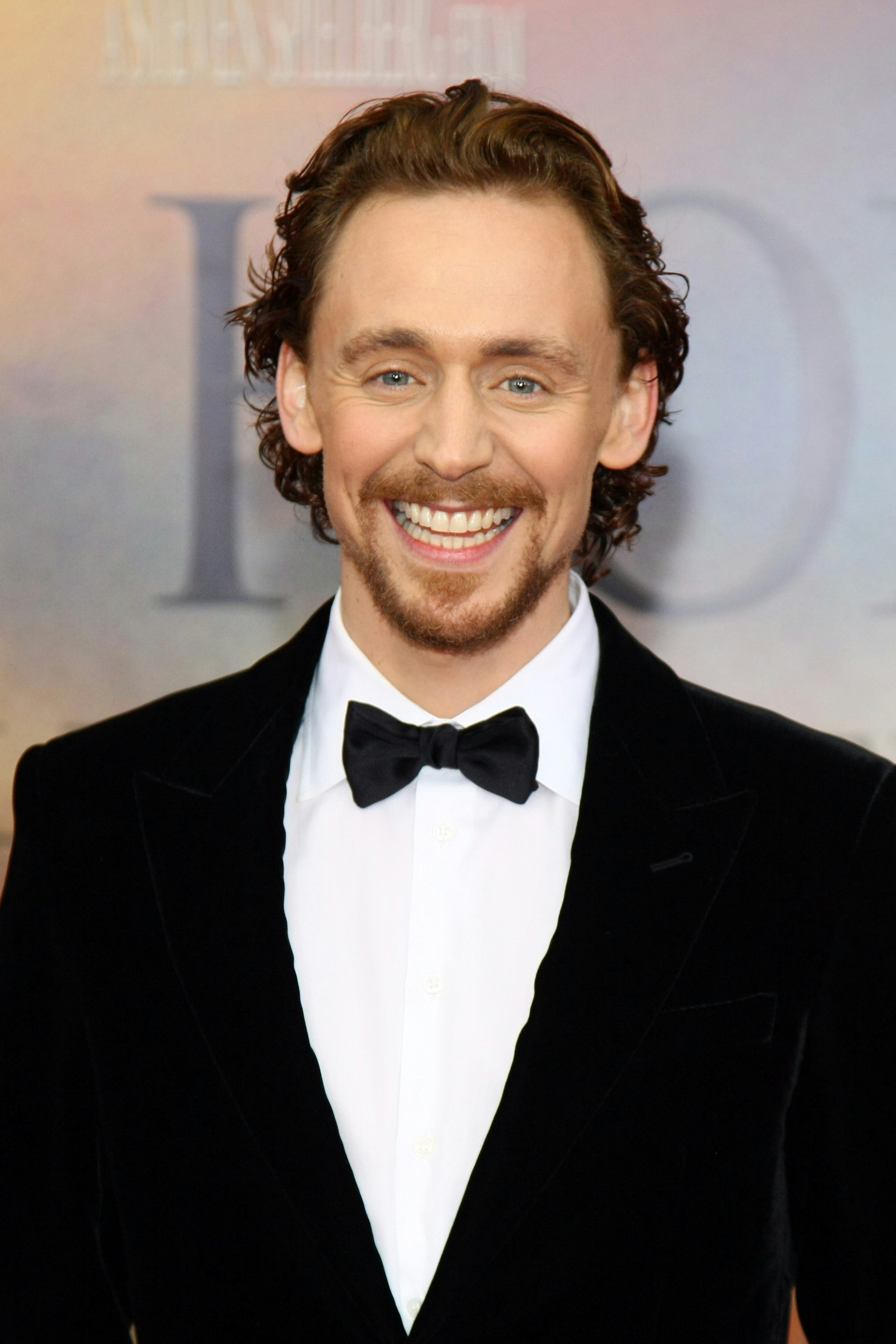 Tom hiddleston curly hair