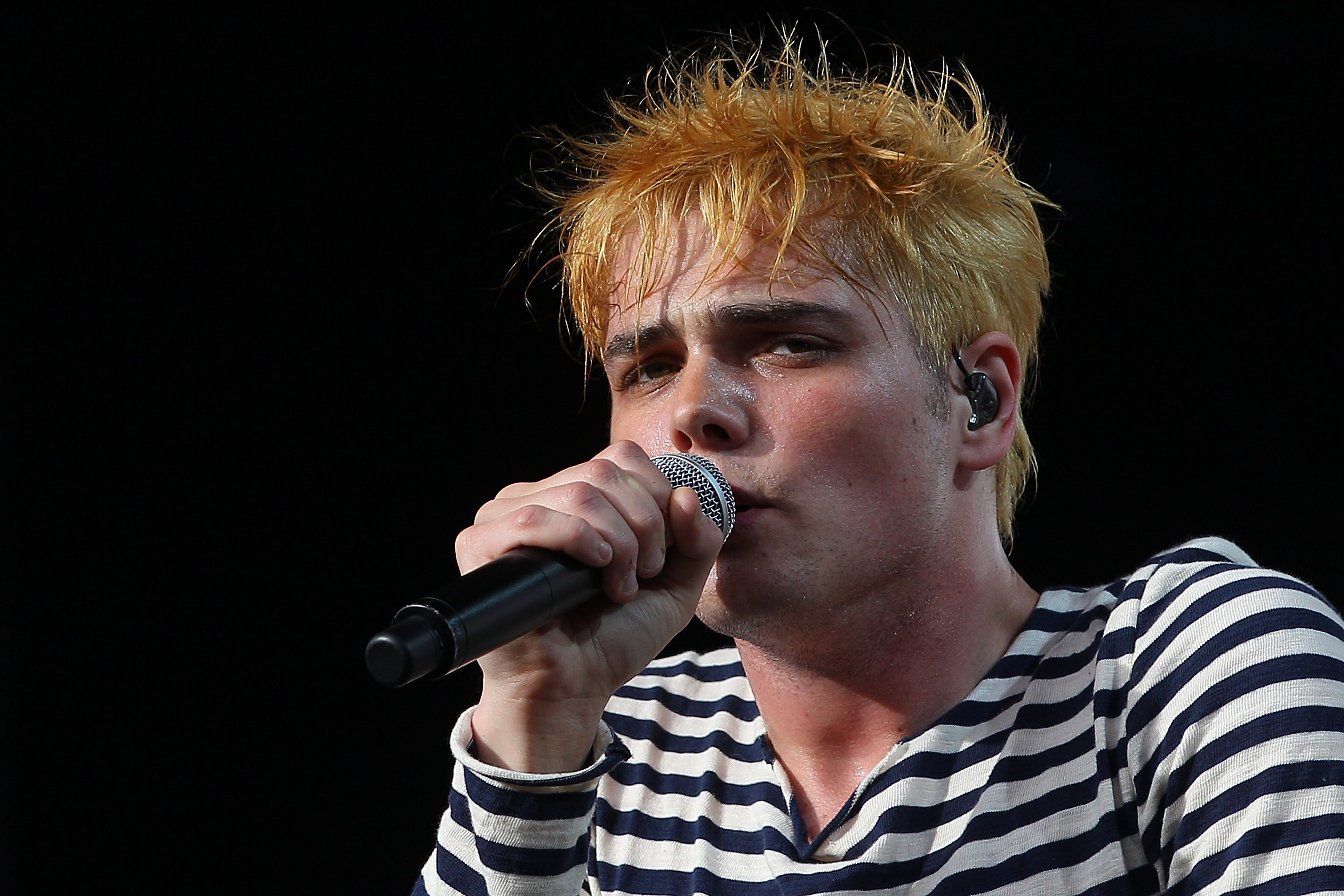 What Does Gerard Way Look Like Now? My Chemical Romance's Lead Singer Has An Iconic ...3000 x 2000