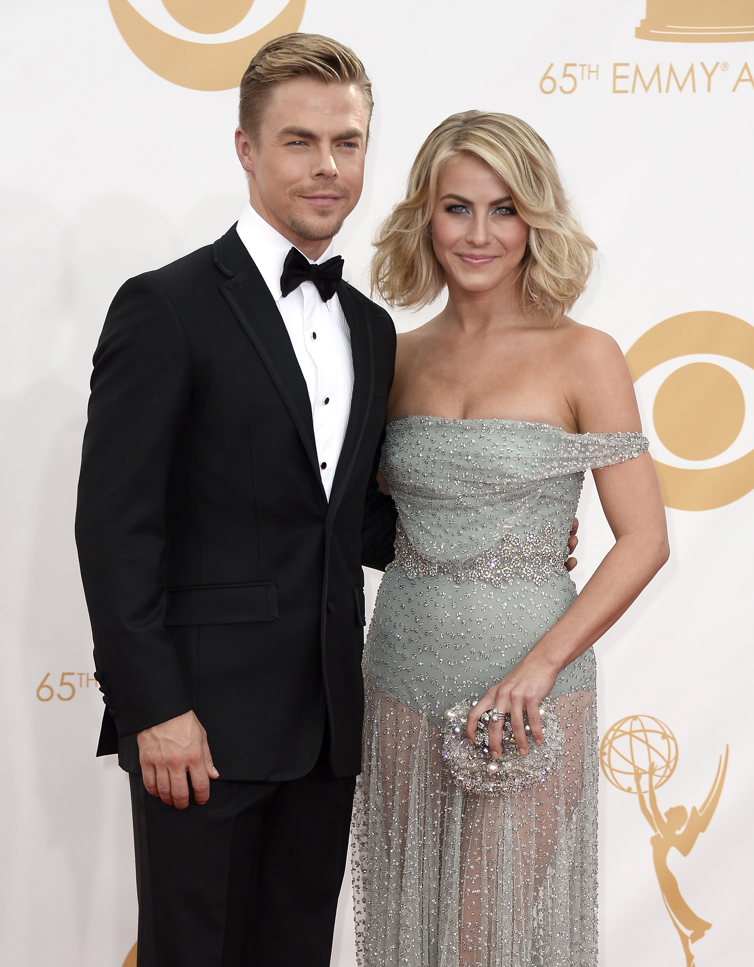 5 Reasons Julianne & Derek Hough Are The Perfect Sibling Duo2418 x 3101