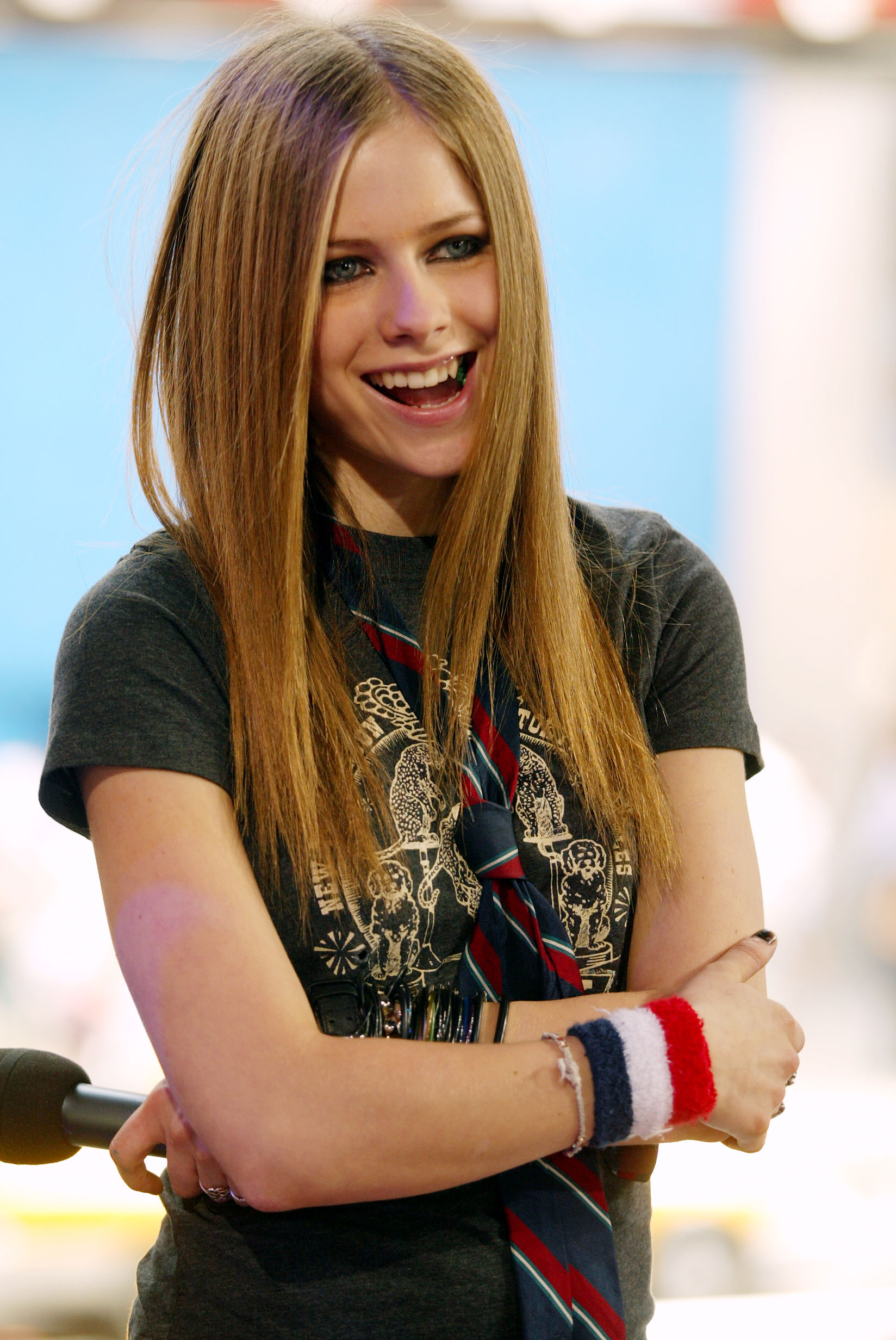 11 Avril Lavigne Trends That We All Tried To Copy In The Early 2000s —  PHOTOS