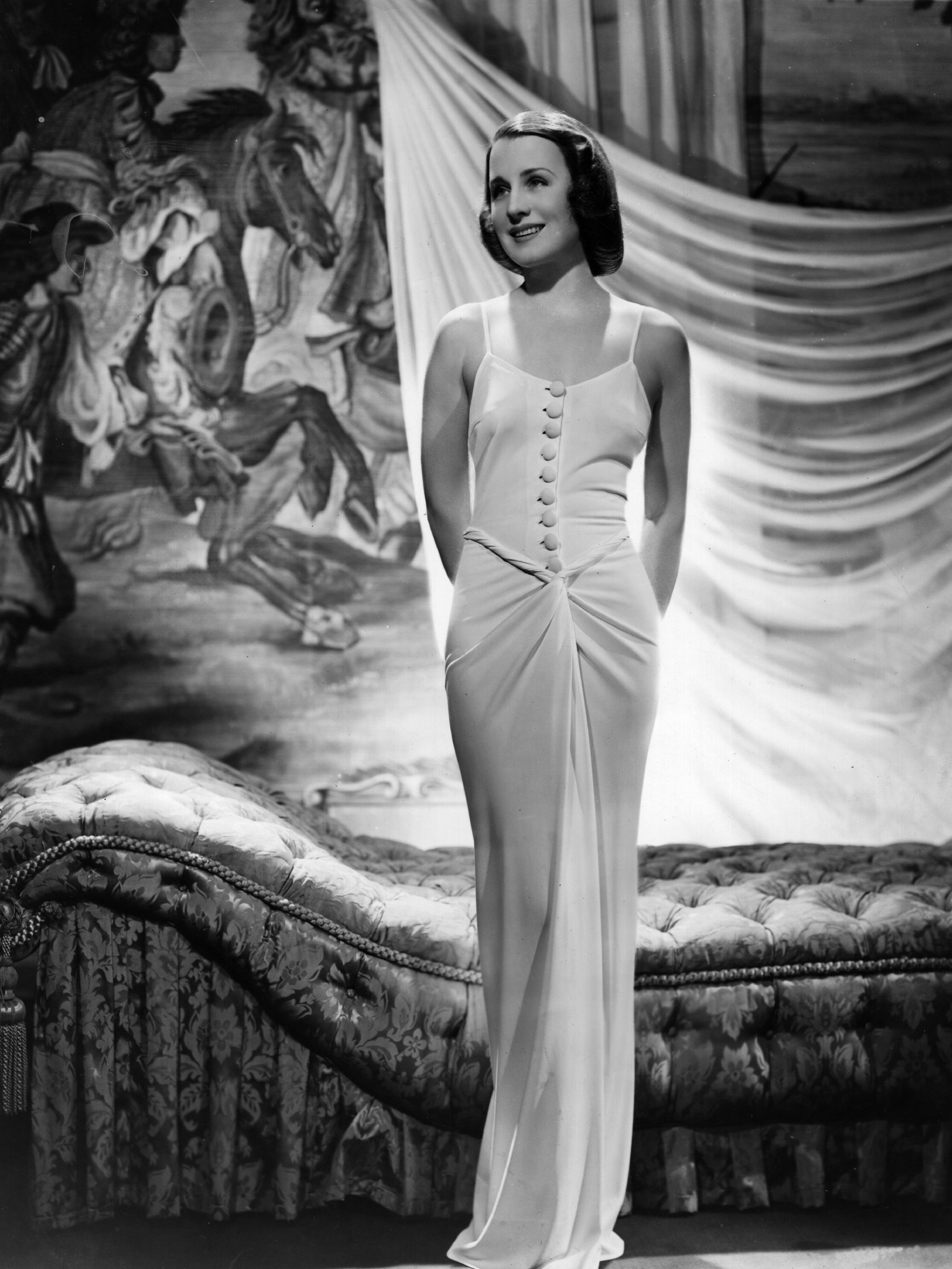 Norma shearer, Hollywood gowns, Hollywood glamour