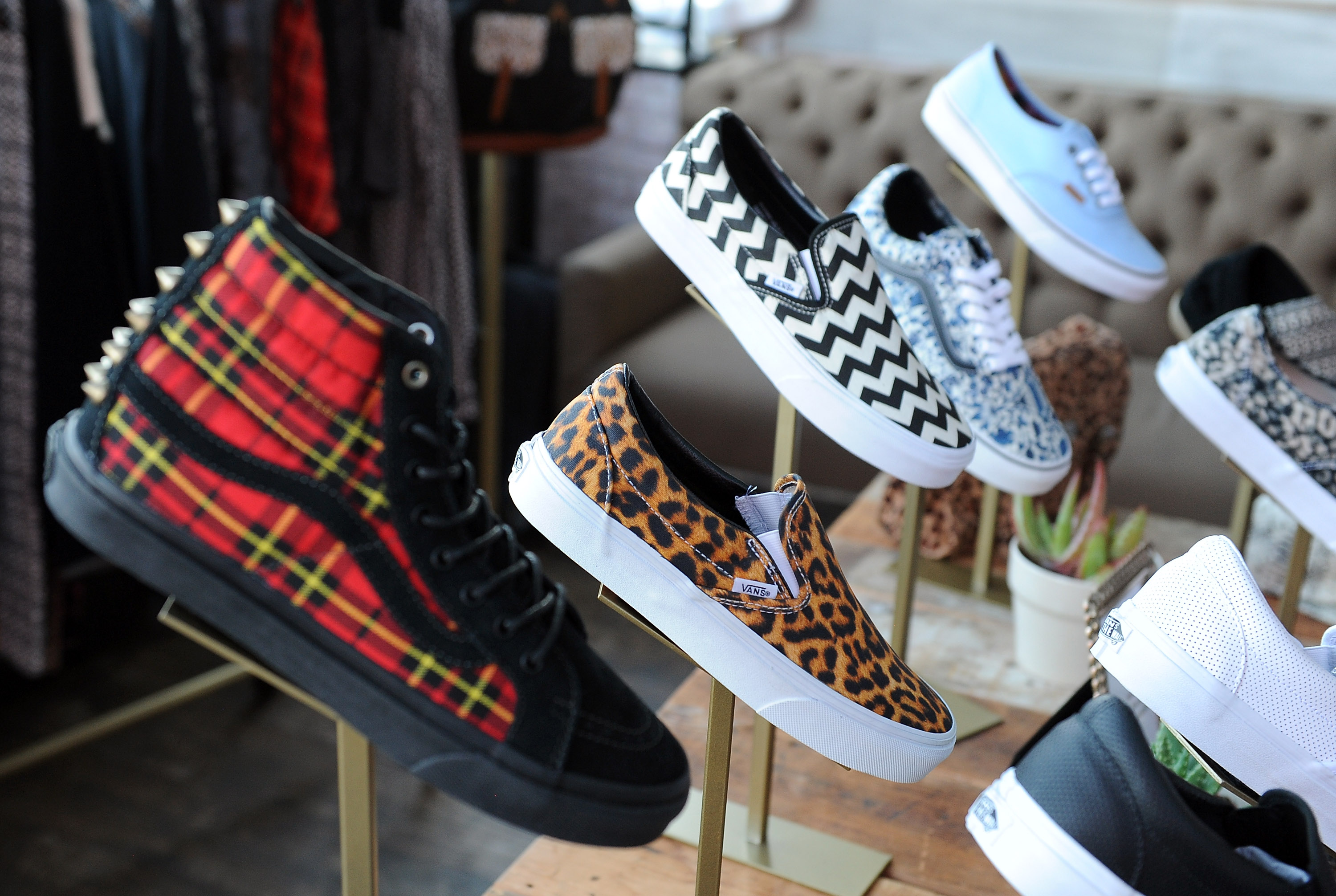 vans of the world shoes
