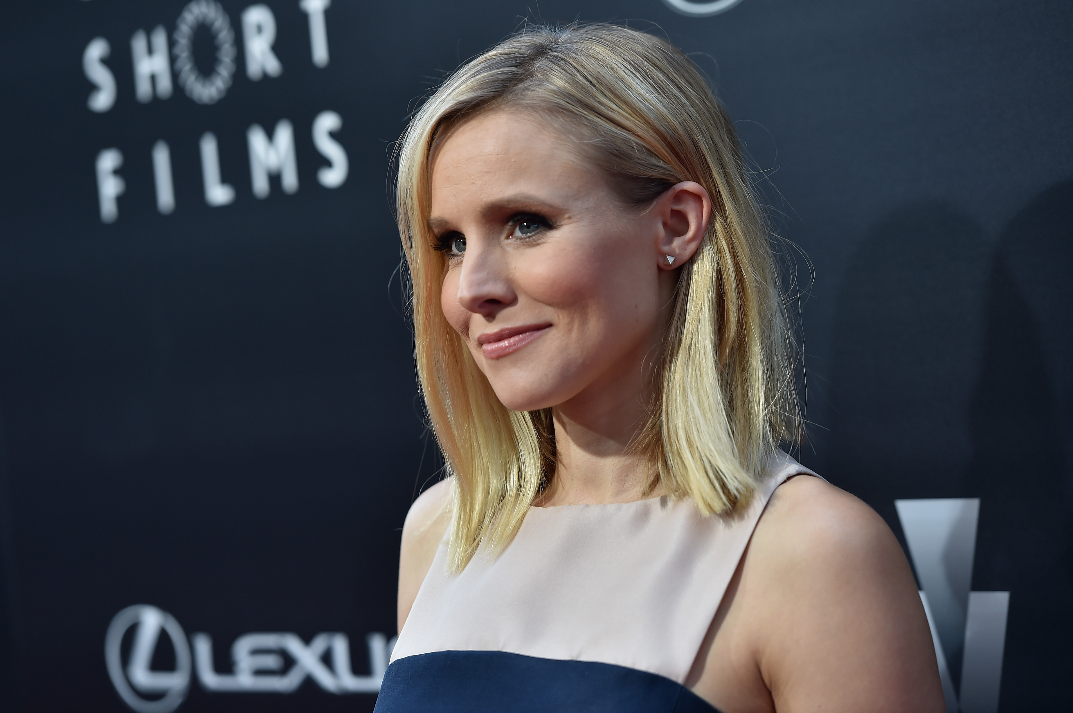 Kristen Bell on Her Fight Against the Paparazzi.