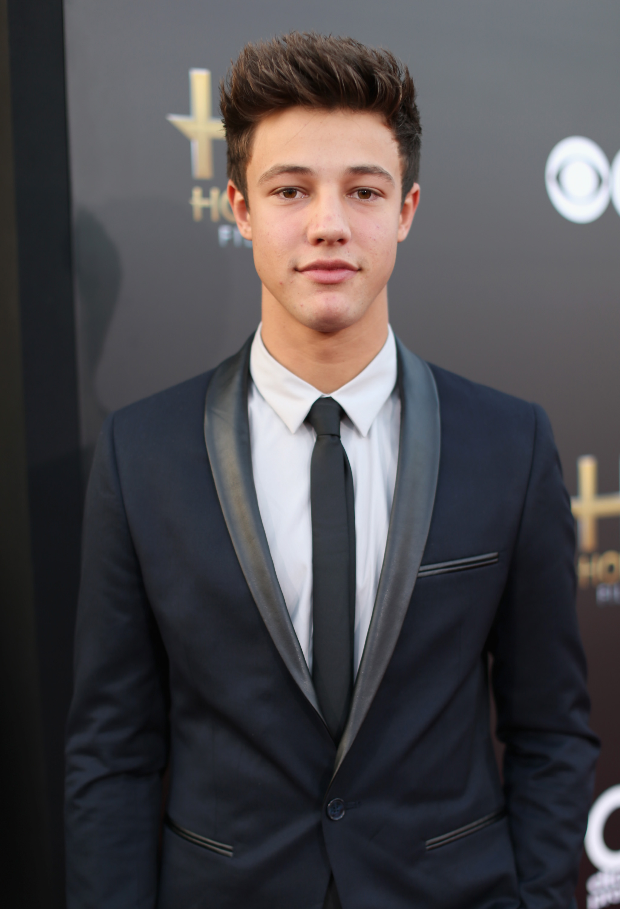 Is Cameron Dallas in College? The Vine Star's Post-High ...