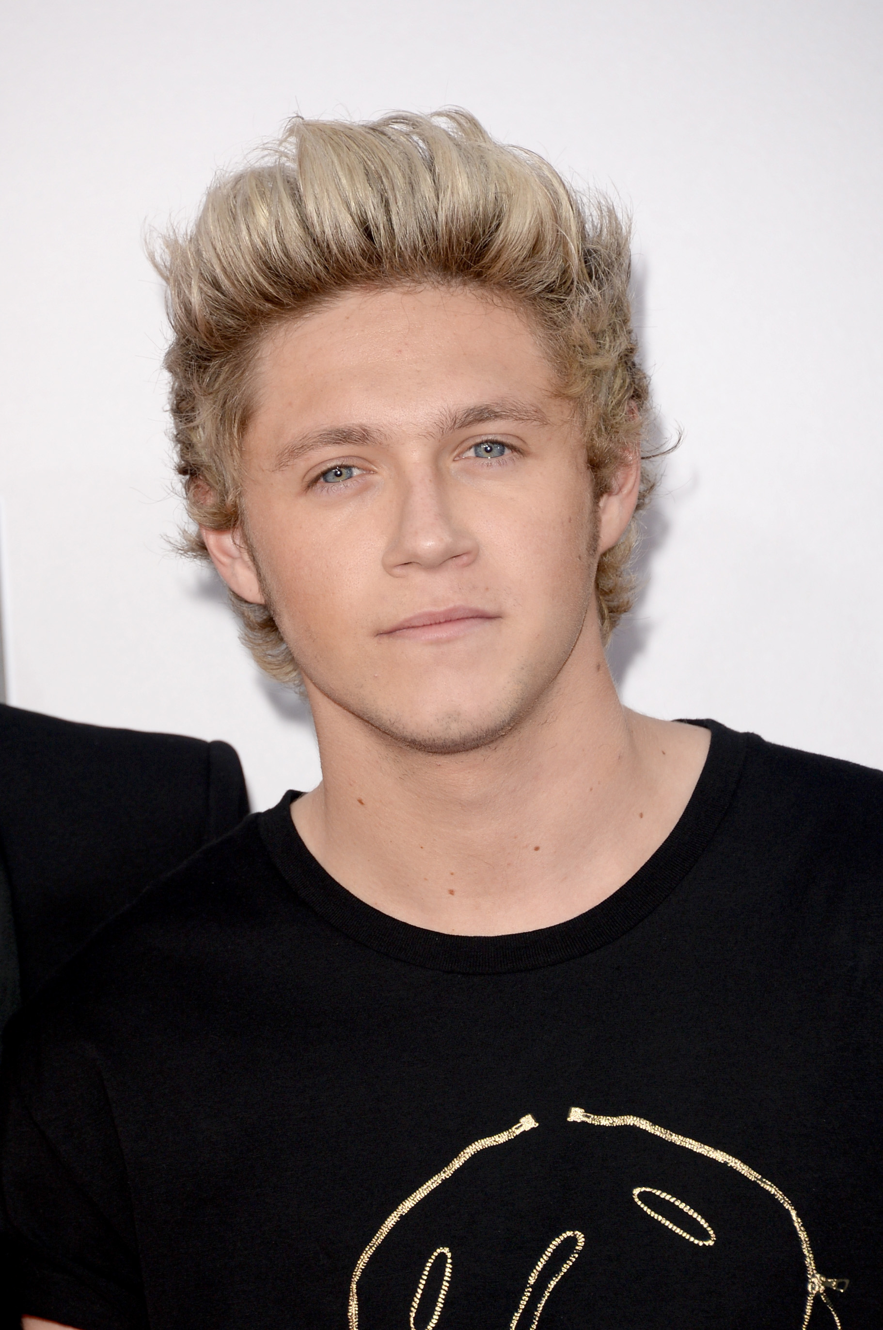 Fans divided over Niall Horan's newly-dyed brunette hair