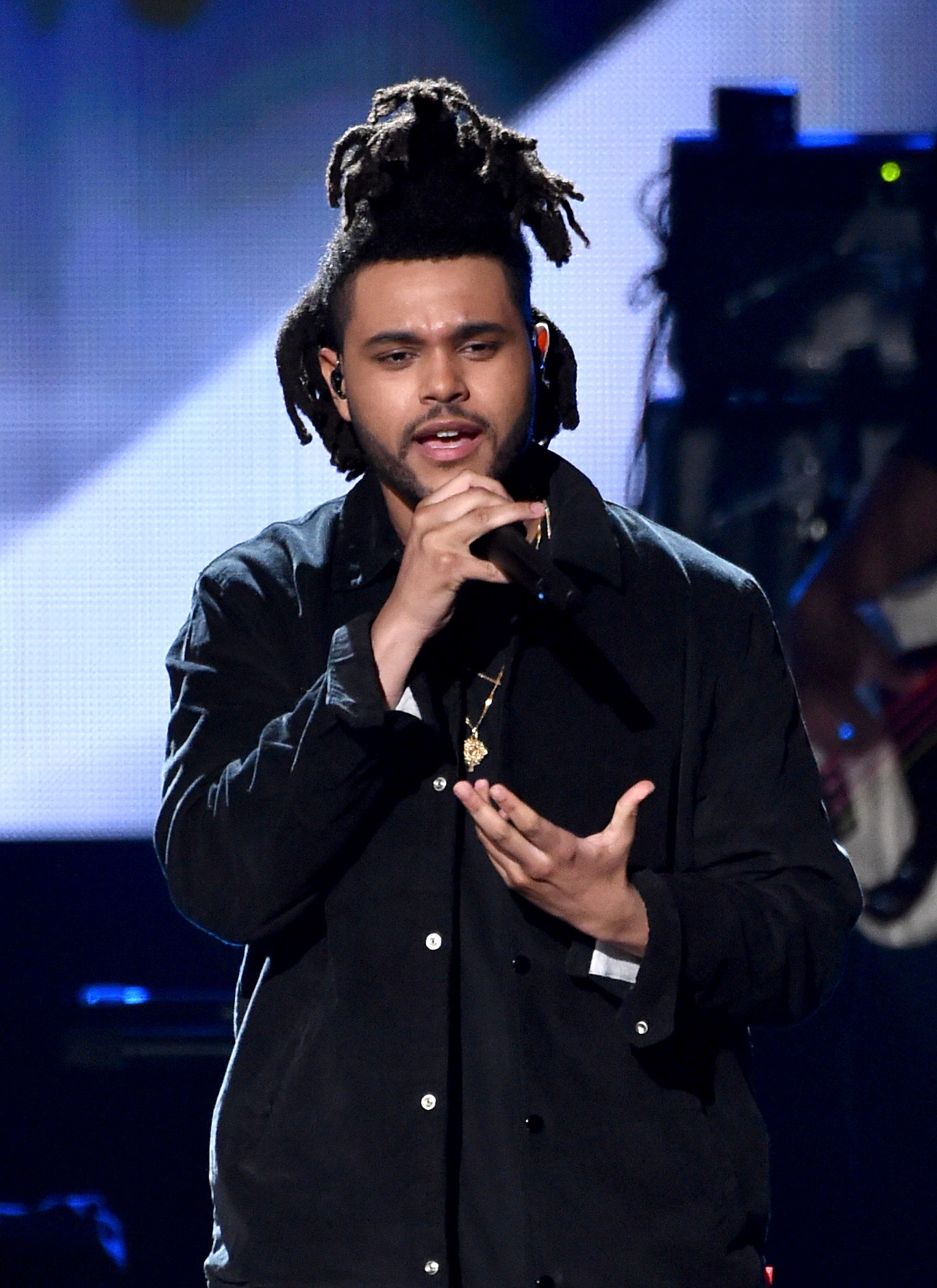 The Weeknd Earned It (Fifty Shades Of Grey) Official Lyric Video 