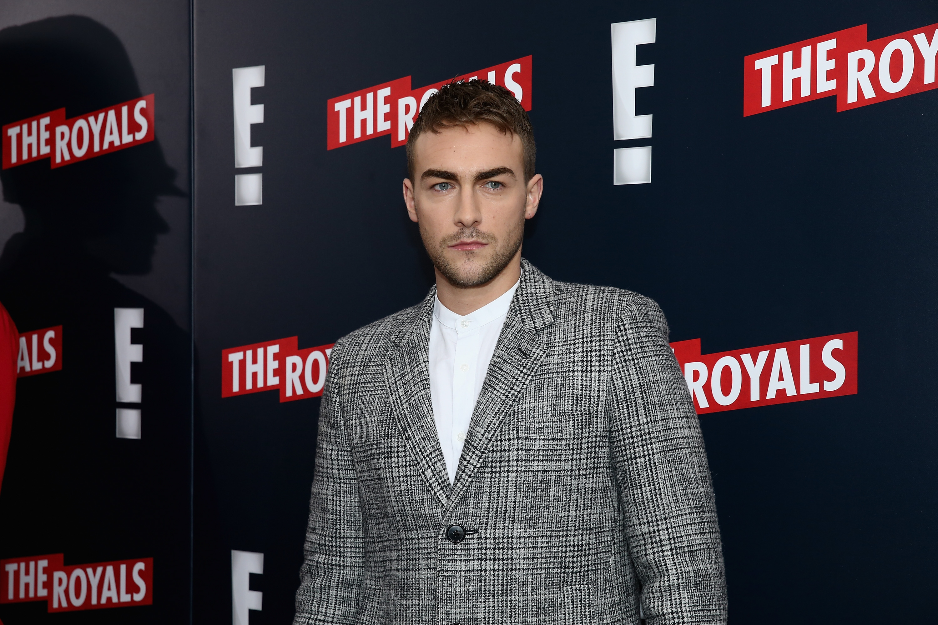 Is Tom Austen Single The Royals Actor S Dating Life Seems Much Less
