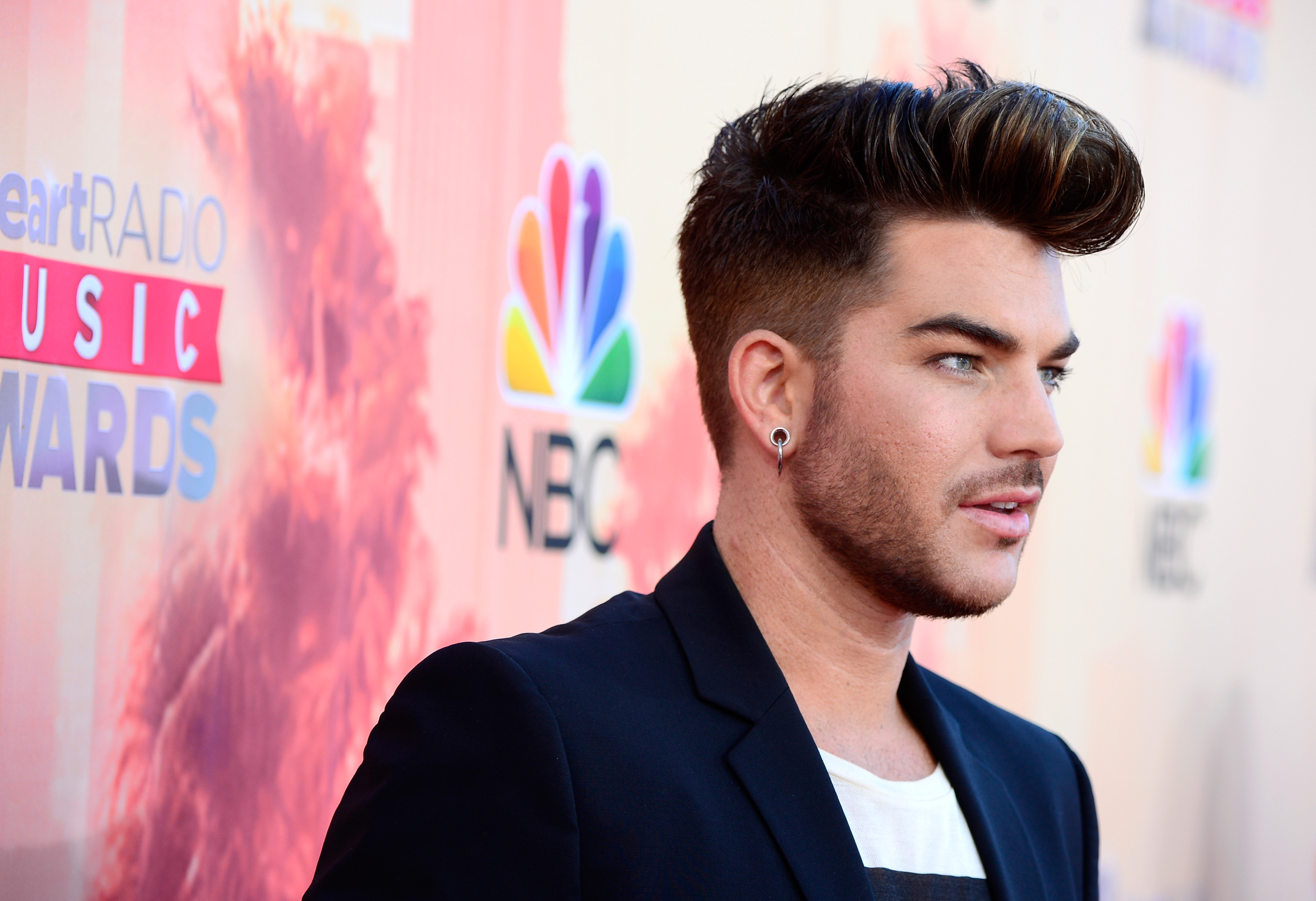 Adam Lambert 's 14 Best Hairstyles And Haircuts