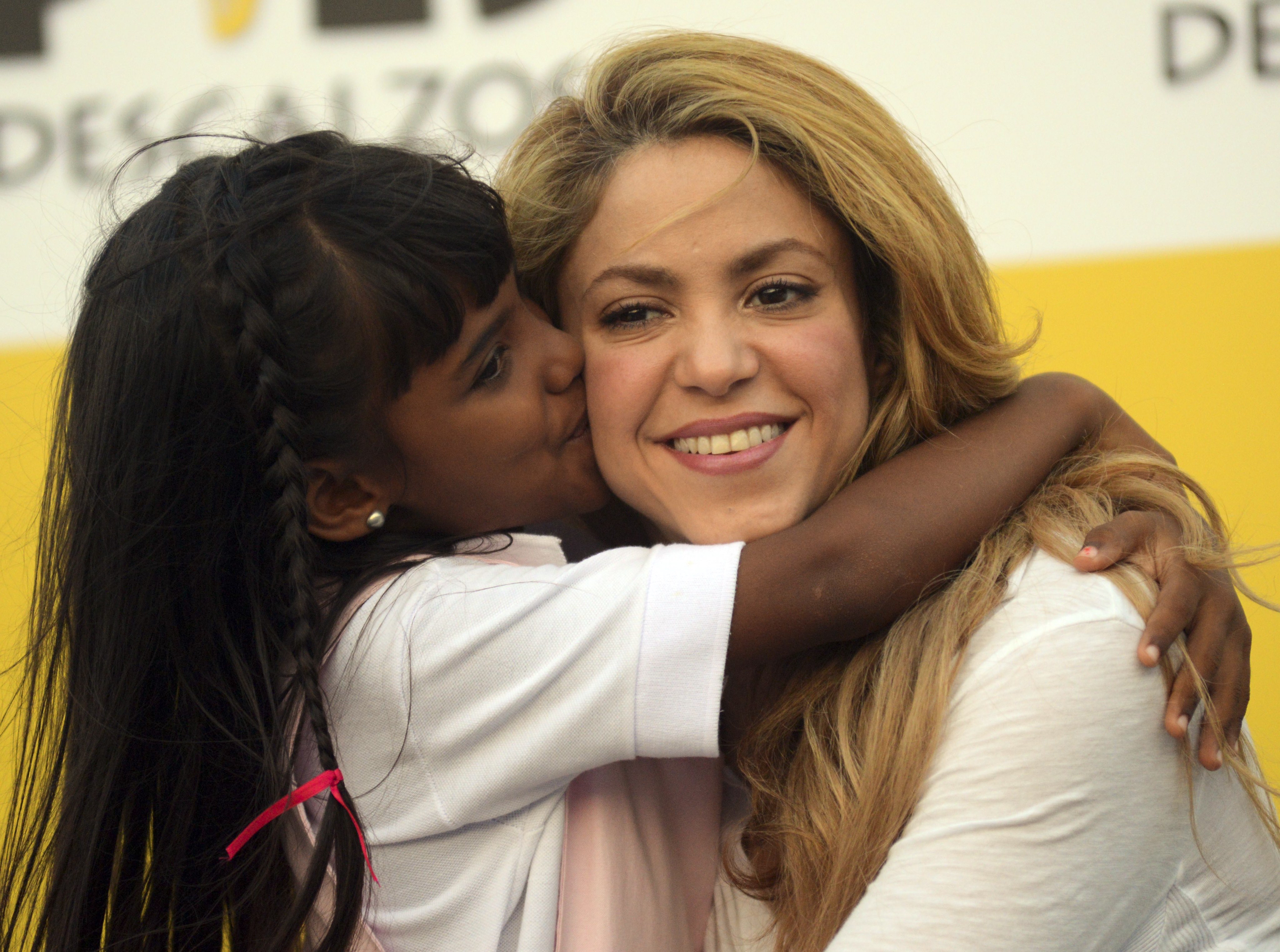 She forums. Shakira Charity.