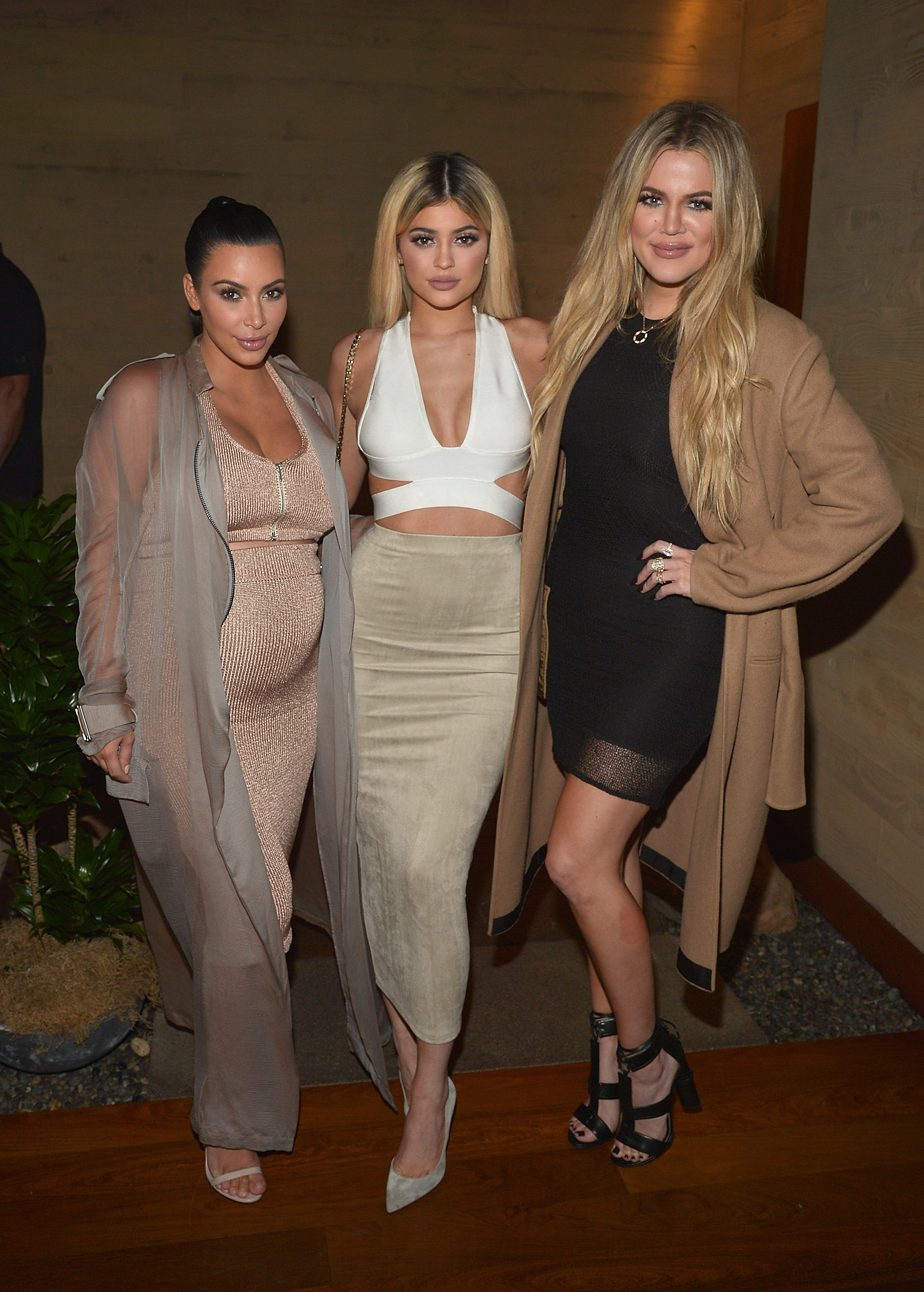 Kim Kardashian Unedited Oscars Photo Sparks Discourse