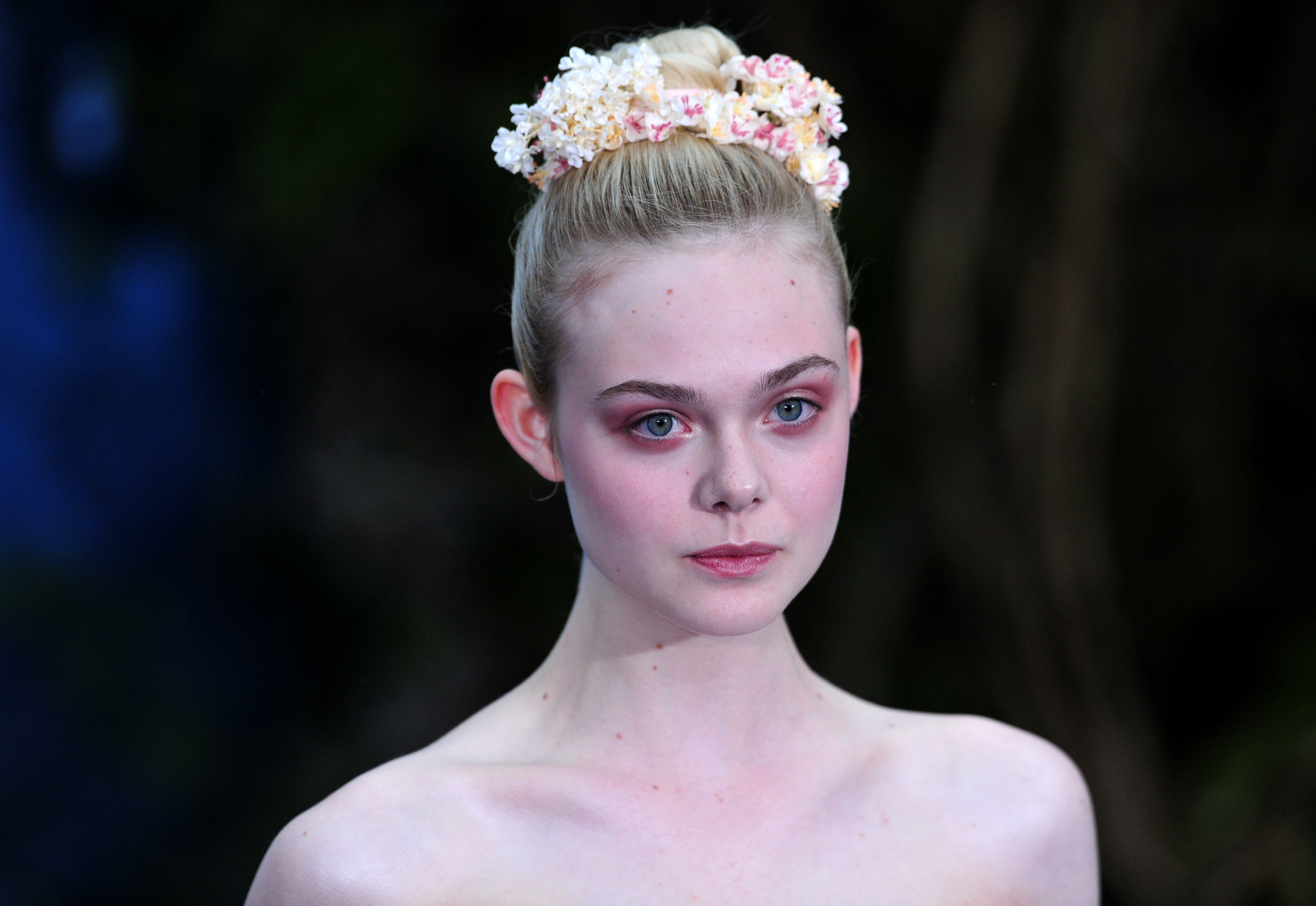 Elle Fanning Is All Grown Up In These 7 Fashion-Forward Looks That Prove  She's Not Just Dakota's Sister Anymore