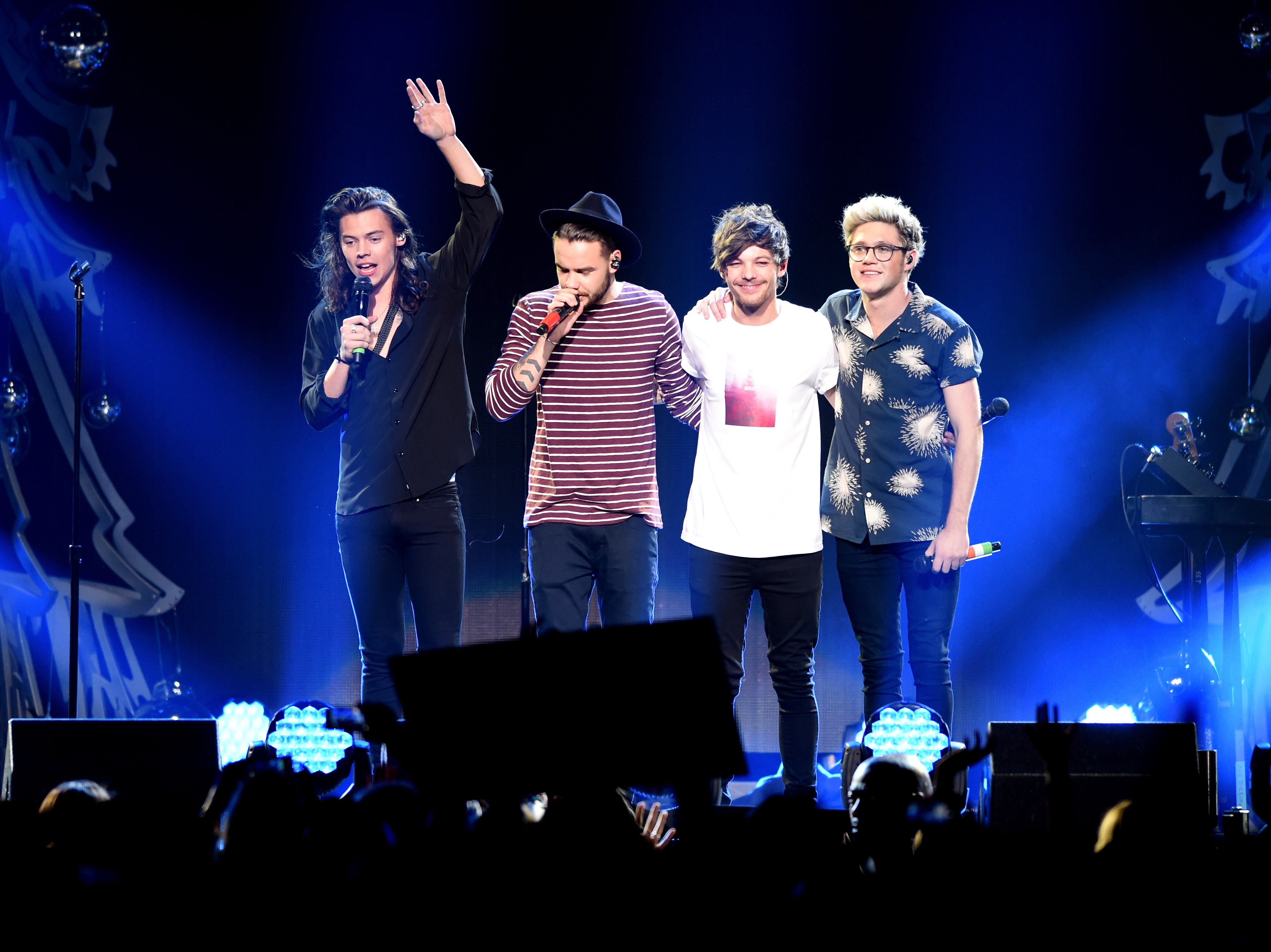 One Direction Plays Tattoo Roulette, So Which Member Got A Tattoo On Live  Television? — VIDEO