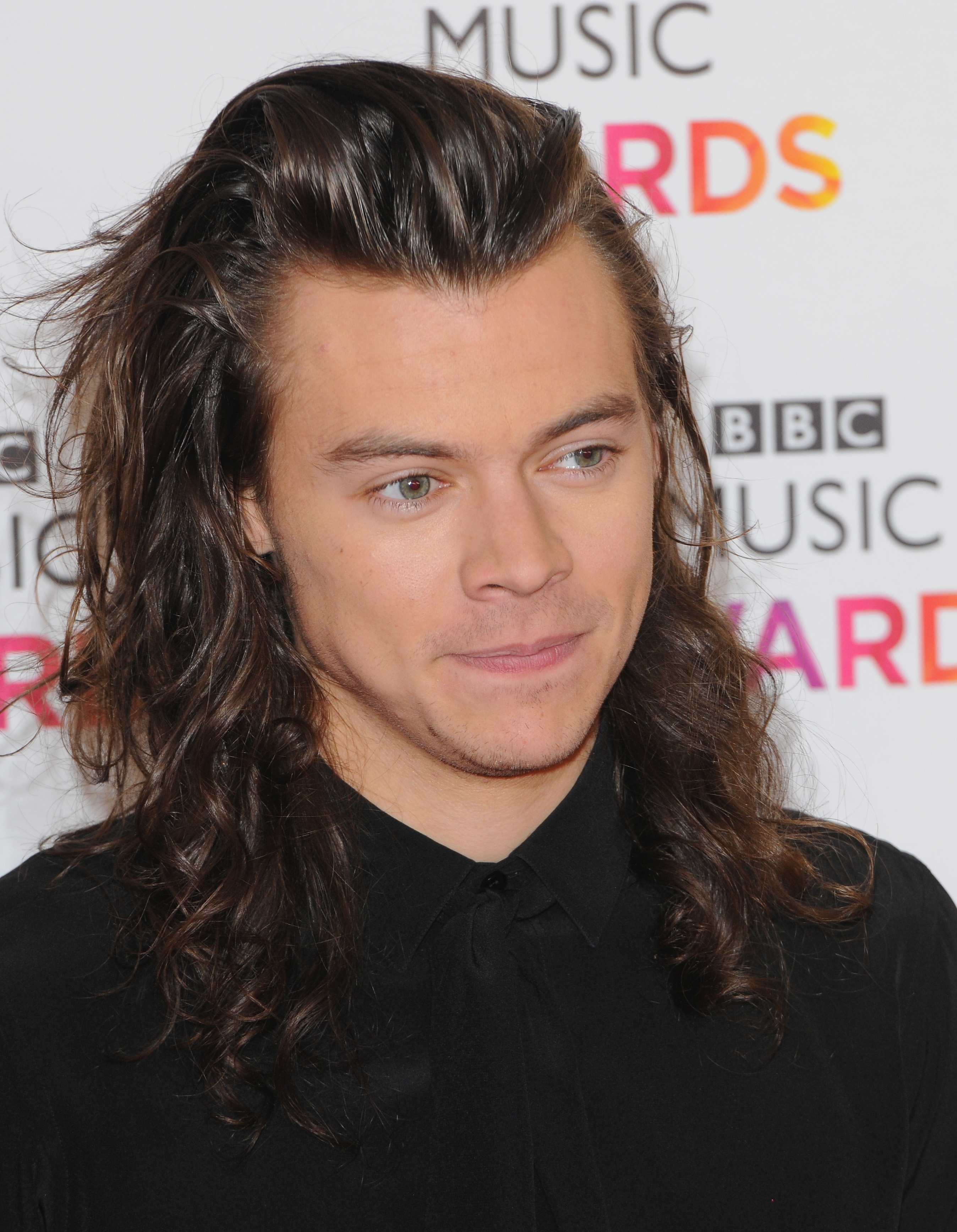Twitter Reacts To Harry Styles New Hair Proving The Fans Are