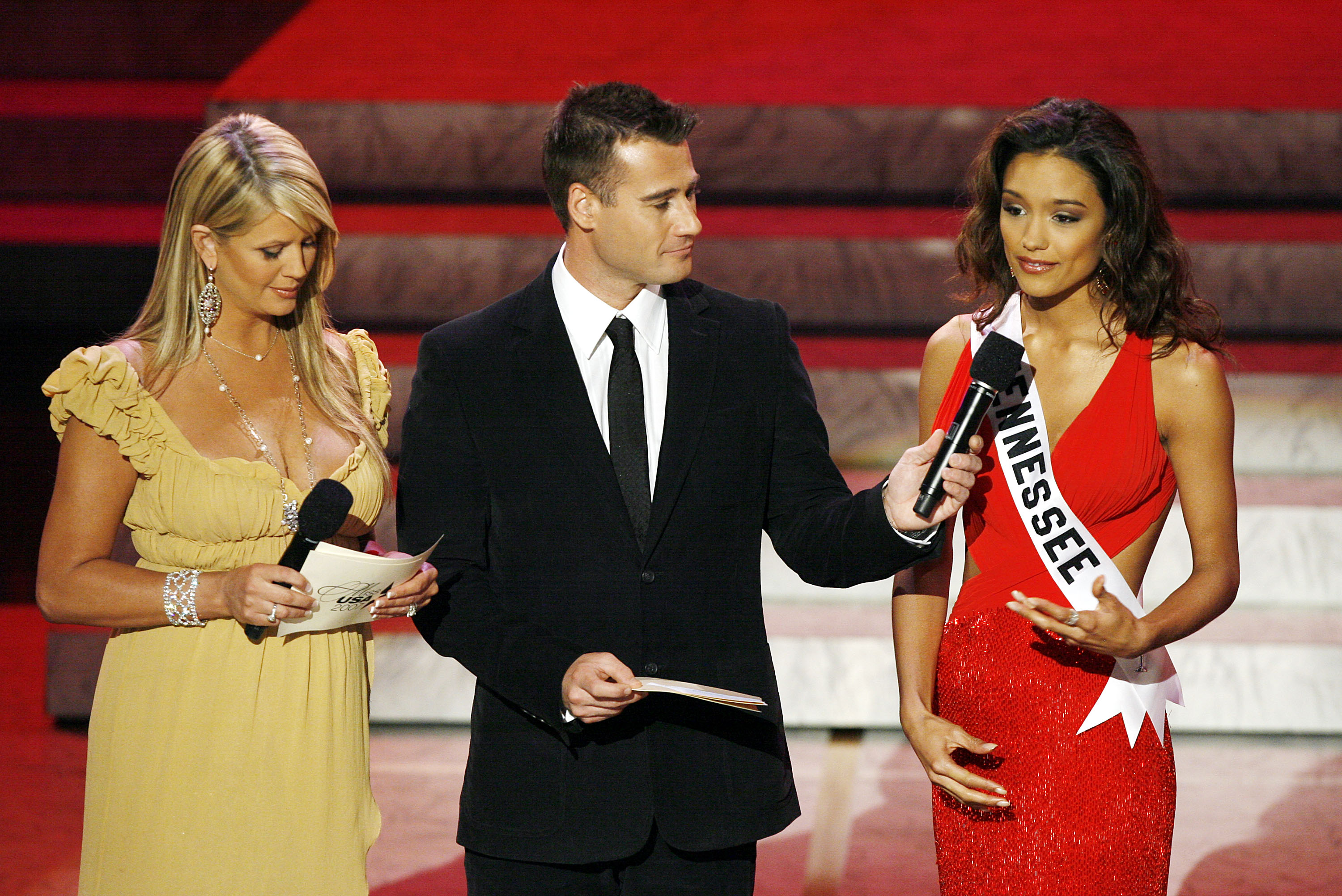 The 4 Most Awkward Beauty Pageant Questions.