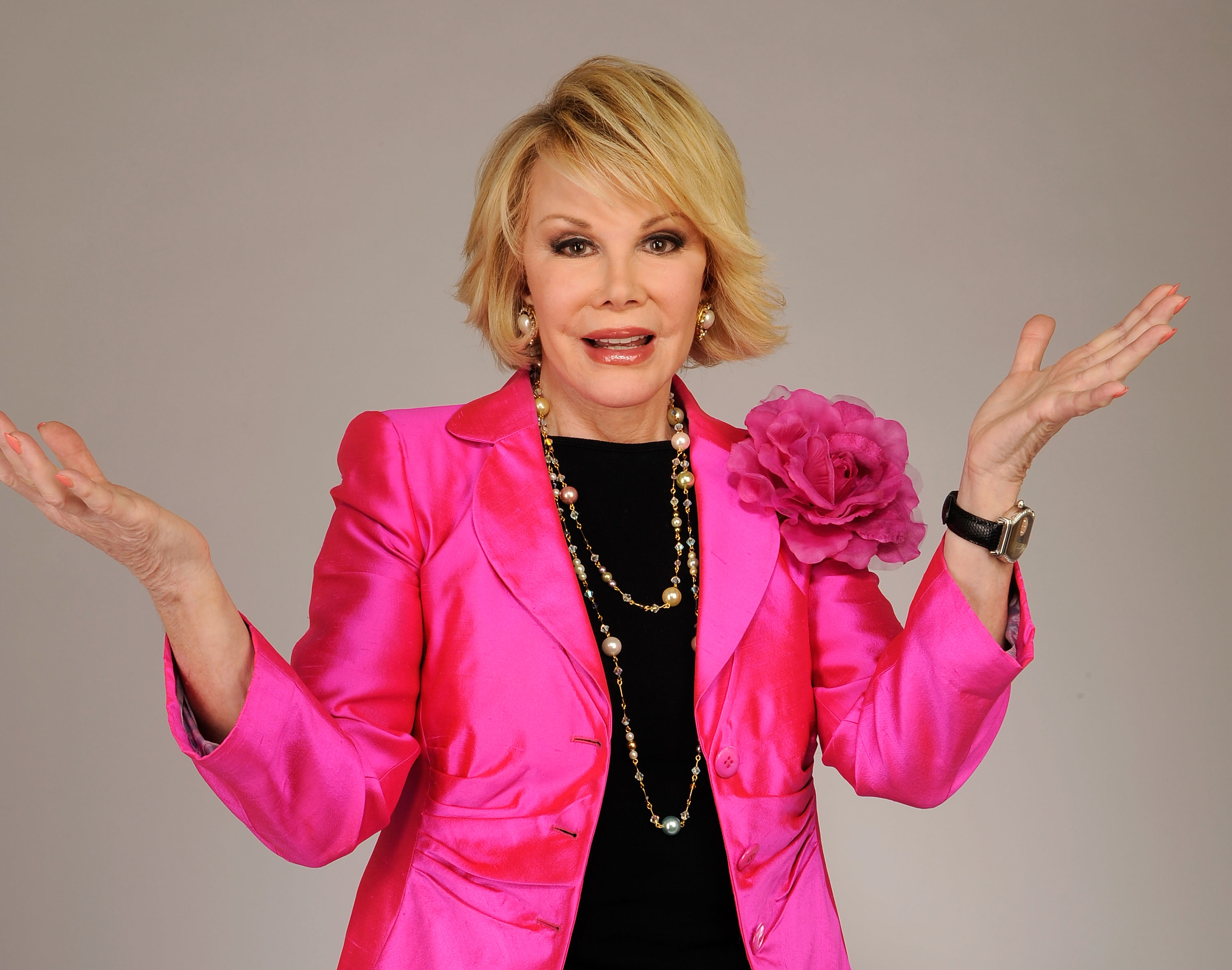 Joan Rivers Dead At 81 But She Ll Always Live On As An Inspiring Woman And Hilarious Comedian
