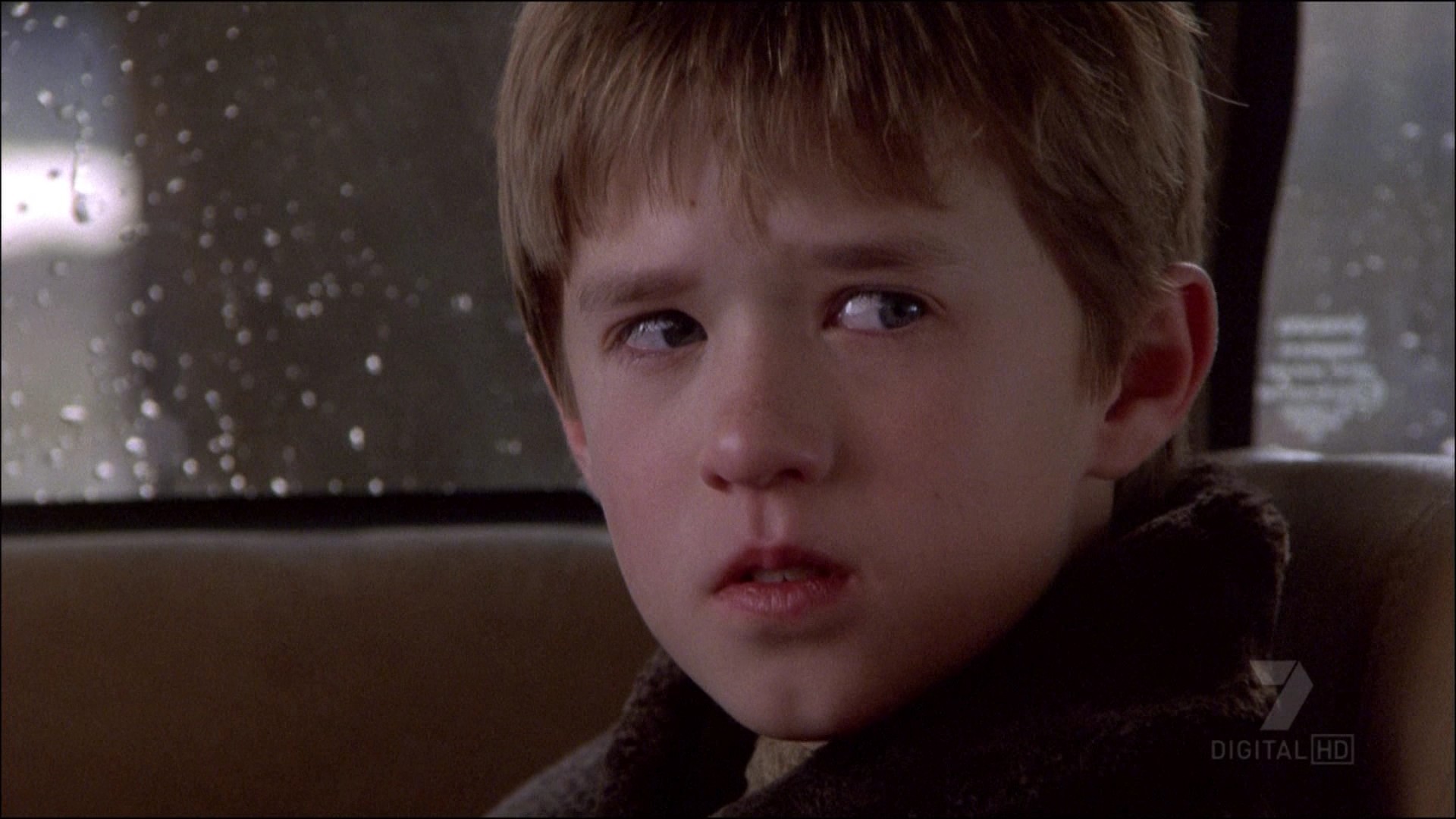 The Sixth Sense' Surprise Ending Is Obvious If You Pay Attention To These 6  Clues