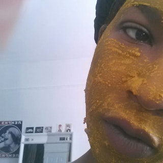 Turmeric mask for cystic acne