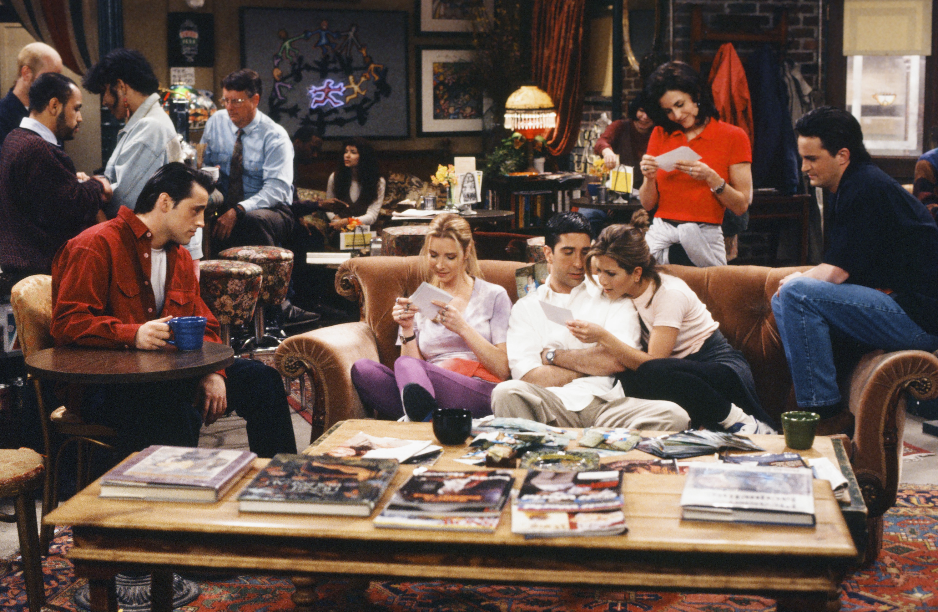 Friends Central Perk Pop Up Should Inspire These 6 Other Tv Pop Ups